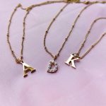 Gyöngyös betű medál (arany szín, nemesacél)