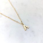 Nagy betű medál (arany szín)