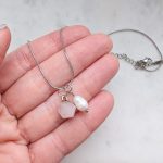 Ásványfüggős nyaklánc gyönggyel (ezüst)