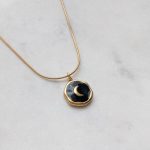 Black moon medálos nyaklánc