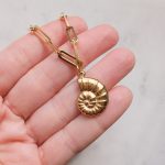 Tengericsiga medálos paperclip nyaklánc