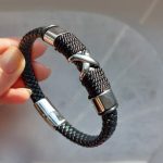 Nemesacél-fonott karkötő X mintával