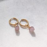 Ásványfüggős fülbevaló sokszög (arany)