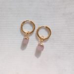 Ásványfüggős fülbevaló sokszög (arany)