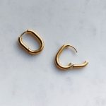 Ovális csatos fülbevaló