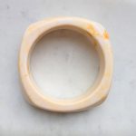 Matt akril karperec (csavart forma)