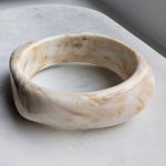 Matt akril karperec (csavart forma)