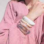 Átlátszó karperec