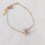 Belle virágos cirkóniaköves karkötő