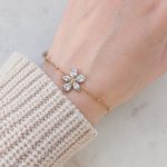 Belle virágos cirkóniaköves karkötő