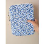 Kék virágmintás steppelt tablet tok